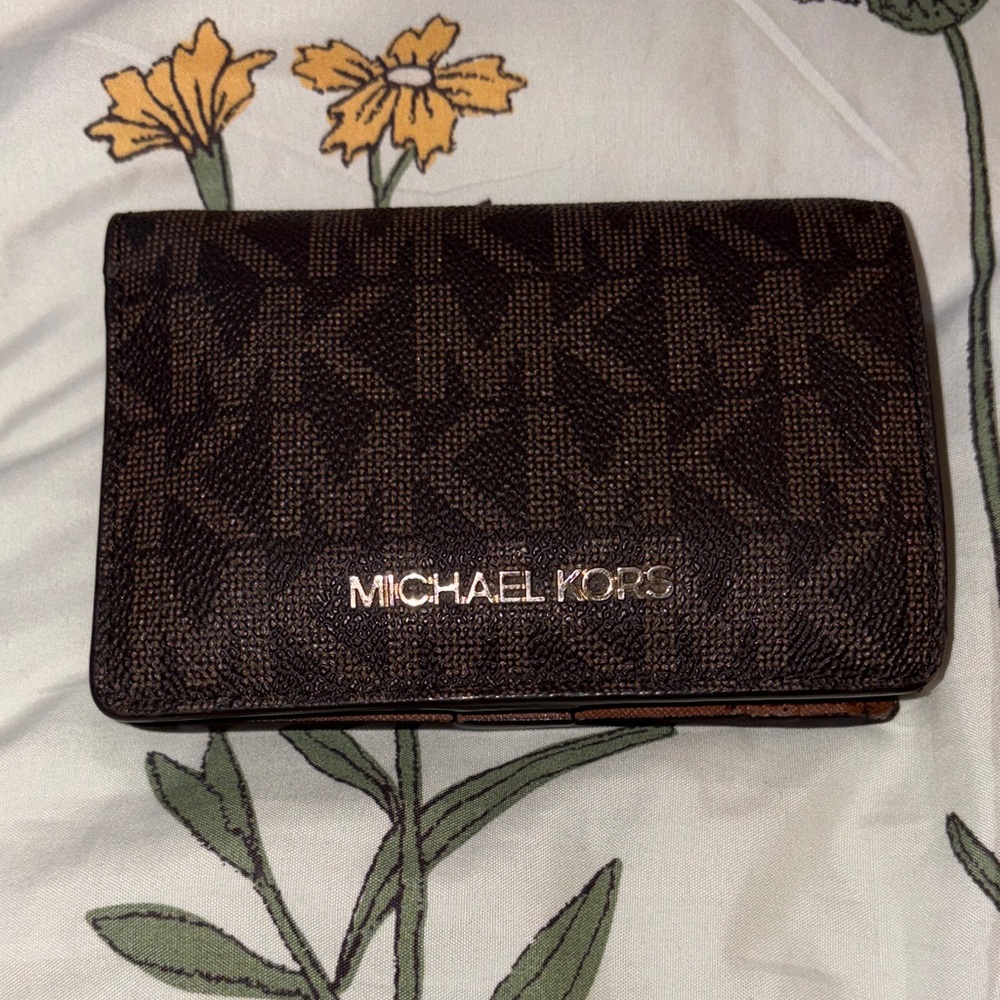 ❇️SaLE❇️Michael Kors Dark Brown Monogram Wallet